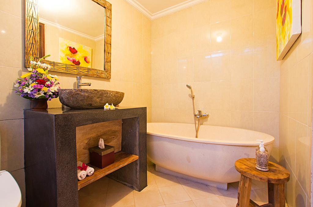 Villa Arushi Seminyak Esterno foto