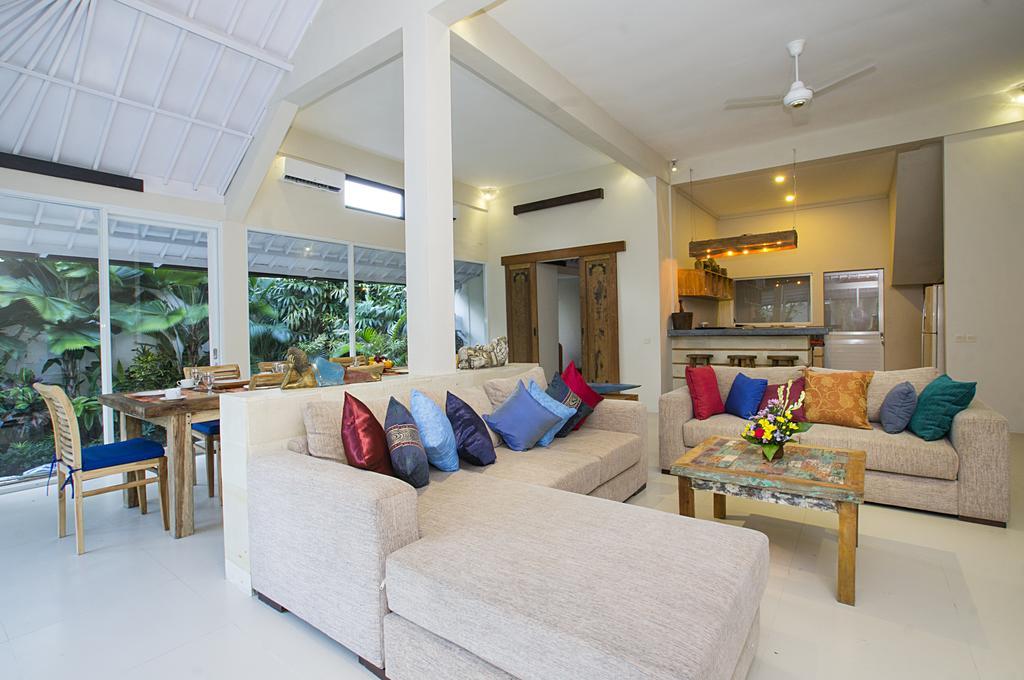 Villa Arushi Seminyak Esterno foto